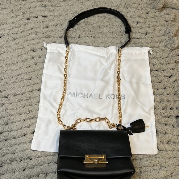 Michael Kors purse - Picture 2 of 4